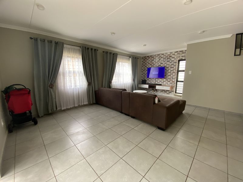 Spacious 4-Bedroom Home in Capital View Estate, Lotus Gardens - Photo 6