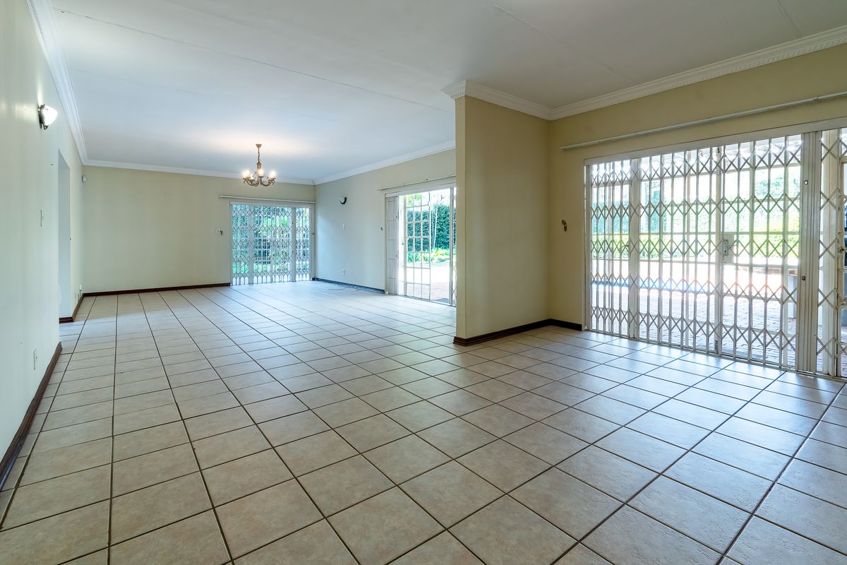 3 Bedroom Home – Lynnwood Glen! - Photo 3