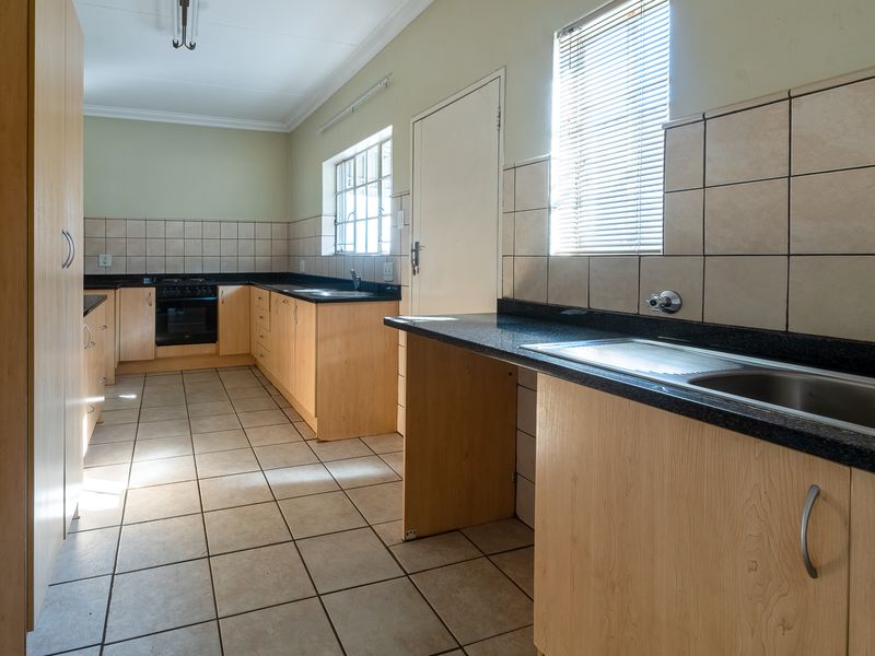 3 Bedroom Home – Lynnwood Glen! - Photo 6