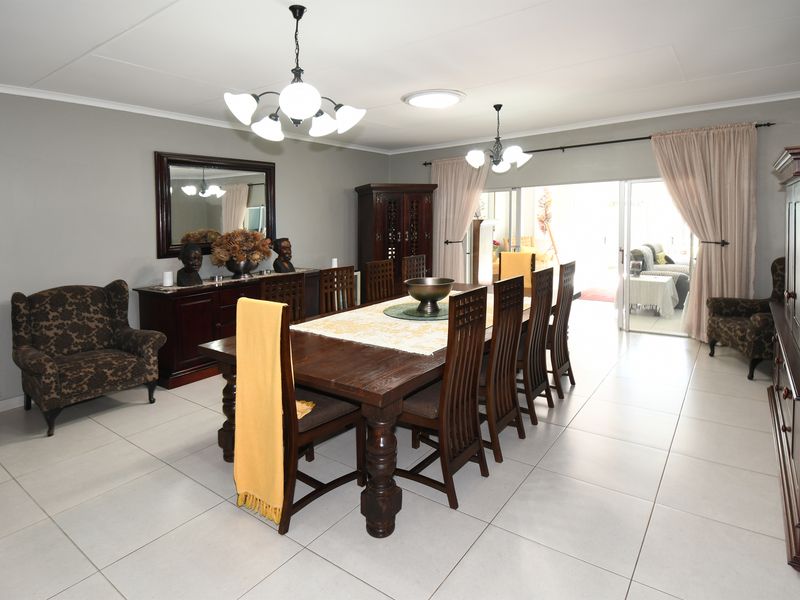 Rare Gem in  Gerhardsville, Centurion. 2.14 Hectares of Elegance, Opportunity and Serenity - Photo 2