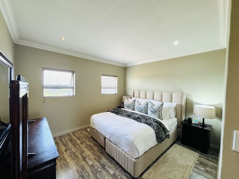 Chic, Spacious & Family-Ready – The Lifestyle You’ve Been Waiting For - Photo 7