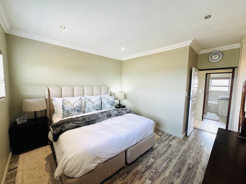 Chic, Spacious & Family-Ready – The Lifestyle You’ve Been Waiting For - Photo 9
