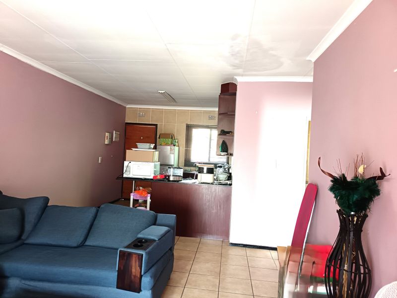 Modern 2-Bed in Secure Sonneveld Complex - Moderne 2-Slaapkamer in Veilige Sonneveld-Kompleks - Photo 7