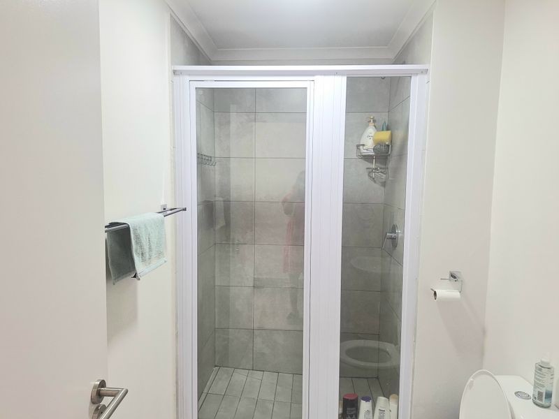 Modern 1 Bedroom Ground Floor Apartment in Sought-After Hesketh Estate - Photo 9