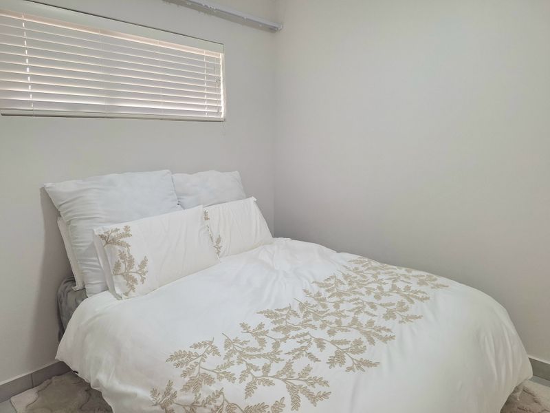 Modern 1 Bedroom Ground Floor Apartment in Sought-After Hesketh Estate - Photo 7