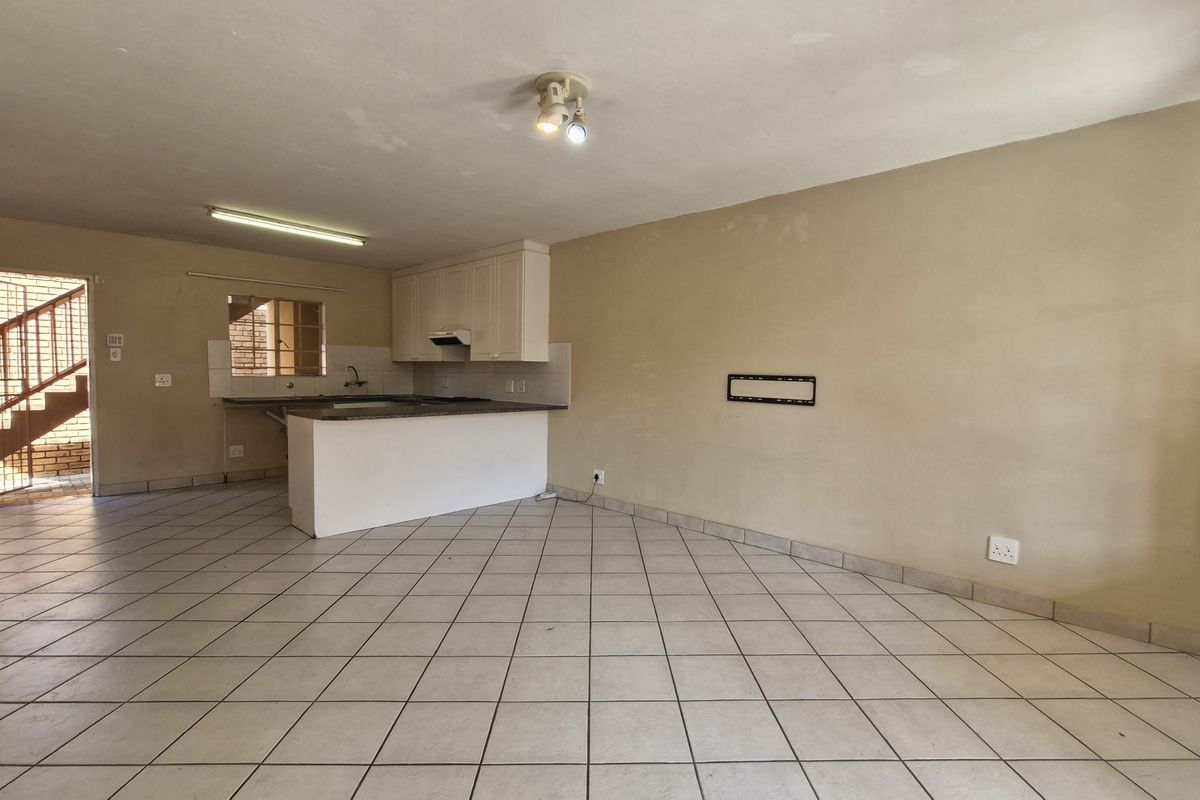 Two bedroom apartment - Photo 3