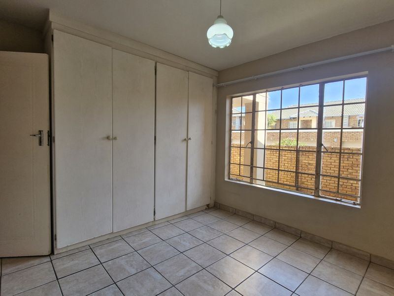 Two bedroom apartment - Photo 9