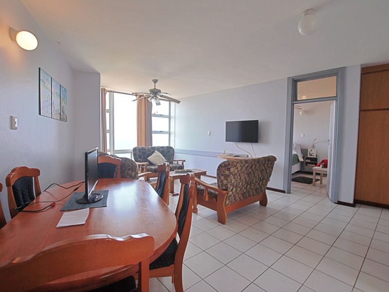 Location, Views, Lifestyle – This flatlet has it all! - Photo 3