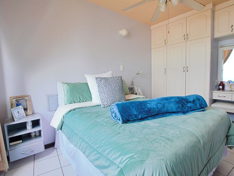 Location, Views, Lifestyle – This flatlet has it all! - Photo 9