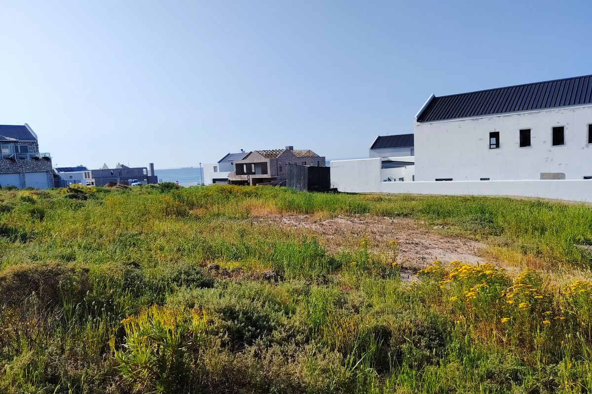 Discover the perfect canvas for your dream home on this 260m2 vacant land in scenic St Helena Views! - Photo 5