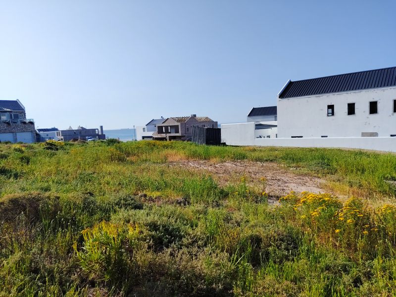 Discover the perfect canvas for your dream home on this 260m2 vacant land in scenic St Helena Views! - Photo 5