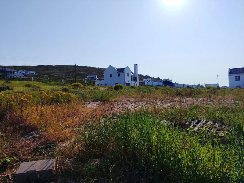 Discover the perfect canvas for your dream home on this 260m2 vacant land in scenic St Helena Views! - Photo 9