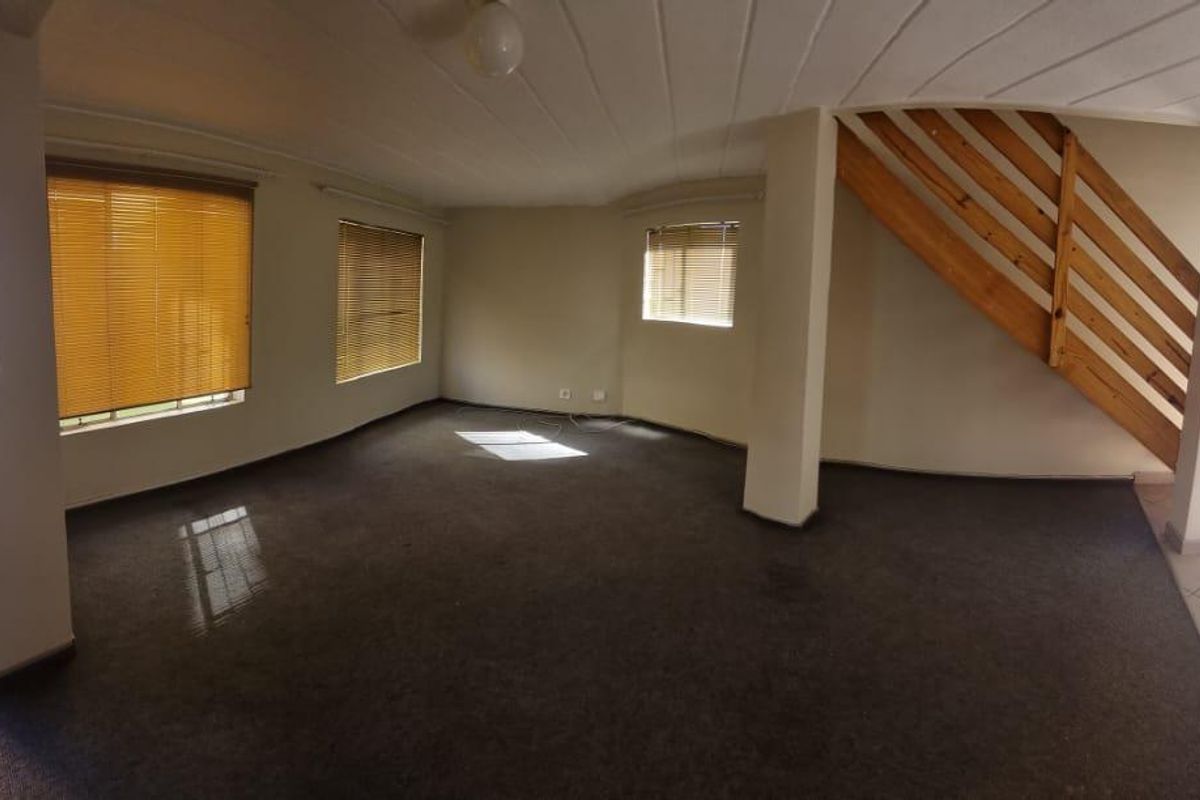 Loft flat for sale - Photo 5