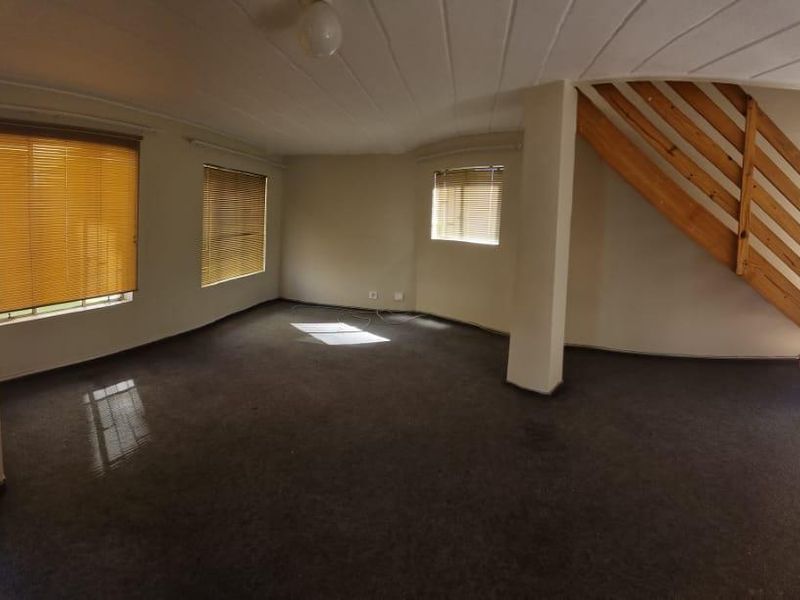 Loft flat for sale - Photo 5