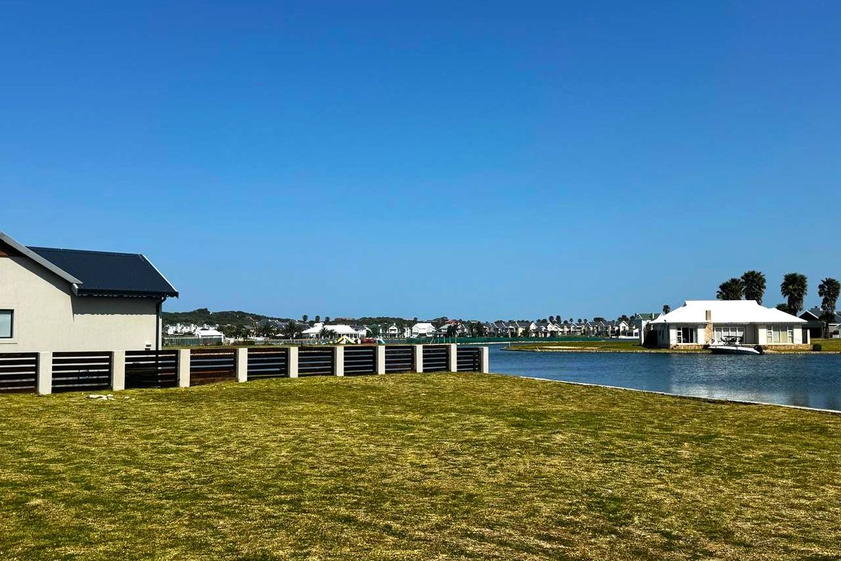 Waterfront Plot for Sale in Marina Martinique, Jeffreys Bay - Photo 2