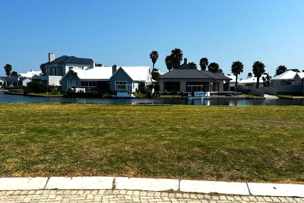 Waterfront Plot for Sale in Marina Martinique, Jeffreys Bay - Photo 3