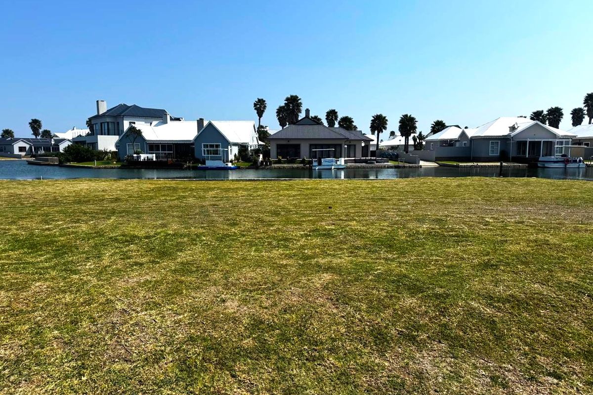 Waterfront Plot for Sale in Marina Martinique, Jeffreys Bay - Photo 4