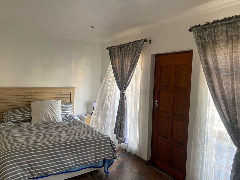 Your dream home awaits - Photo 8