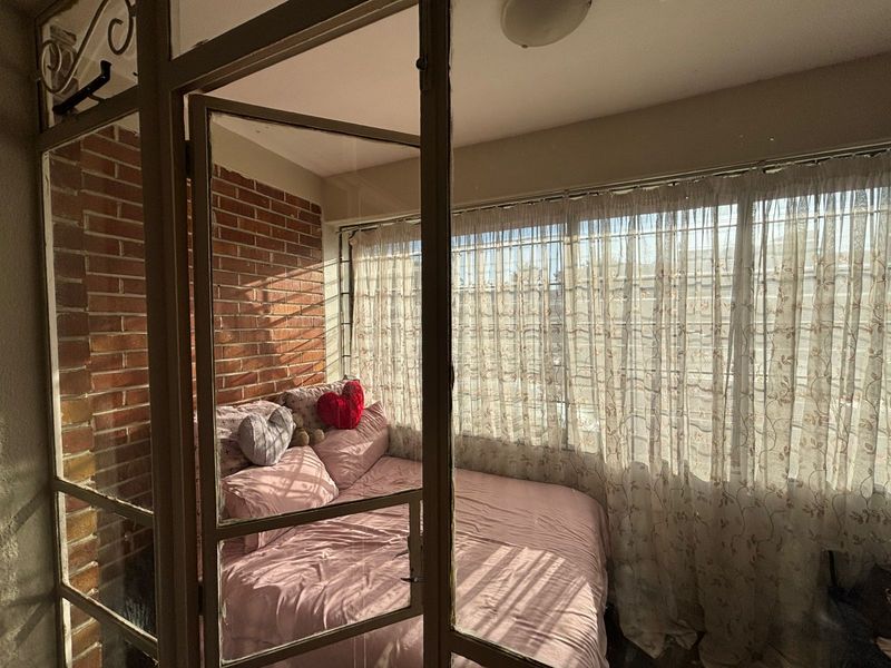 Investment Opportunity with Lifestyle Appeal, Prime Location - Photo 8