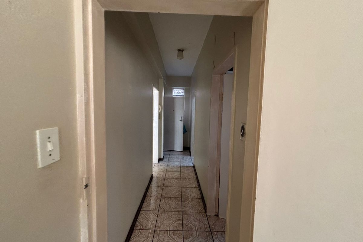 Investment Opportunity with Lifestyle Appeal, Prime Location - Photo 3