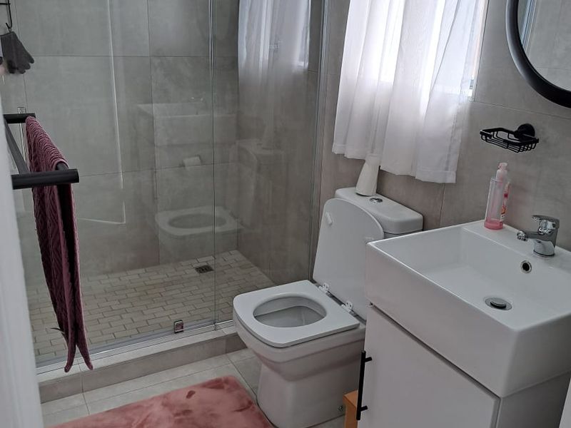 Modern Comfort Meets Convenience – 2 Bed, 2 Bath Gem for Sale - Photo 9