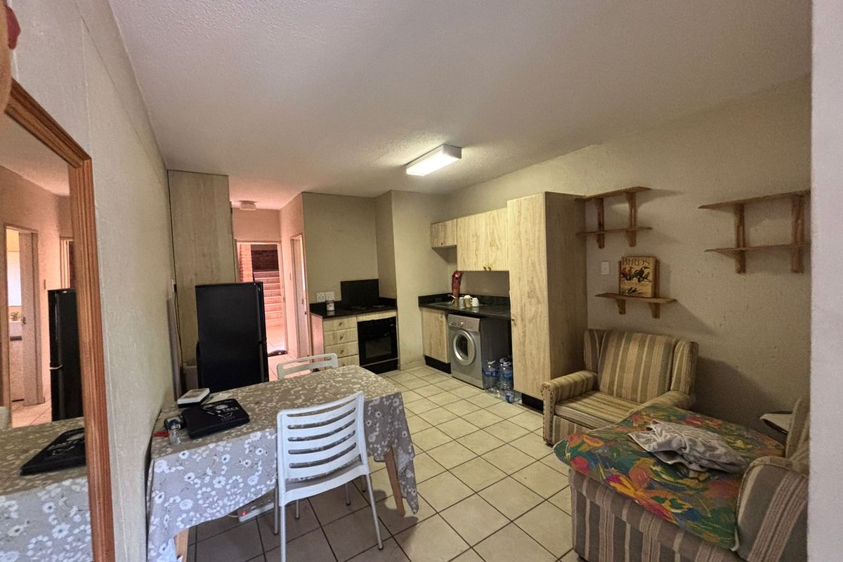 Investment Property - Stunning Building - Impeccably maintained - Photo 4