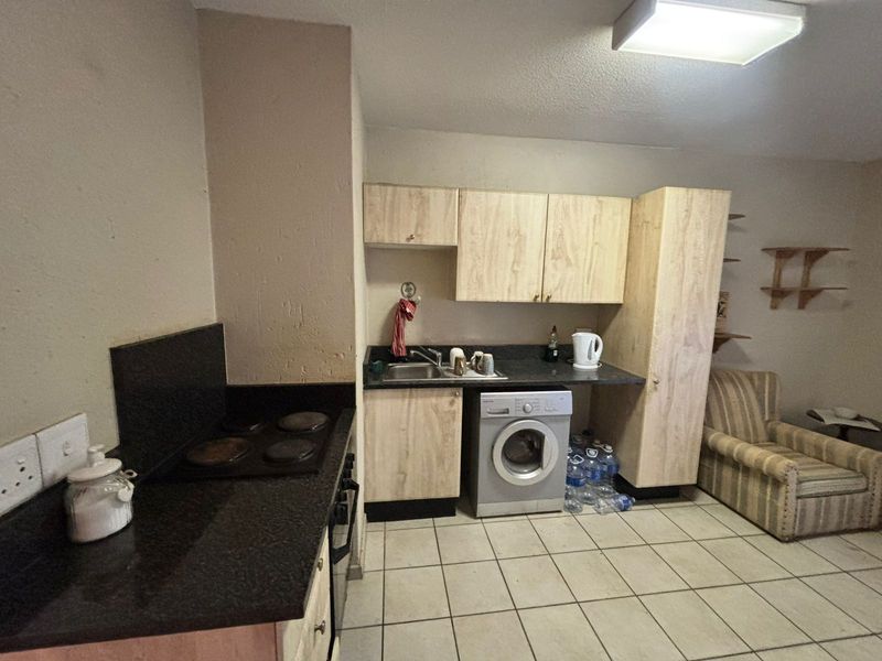 Investment Property - Stunning Building - Impeccably maintained - Photo 6