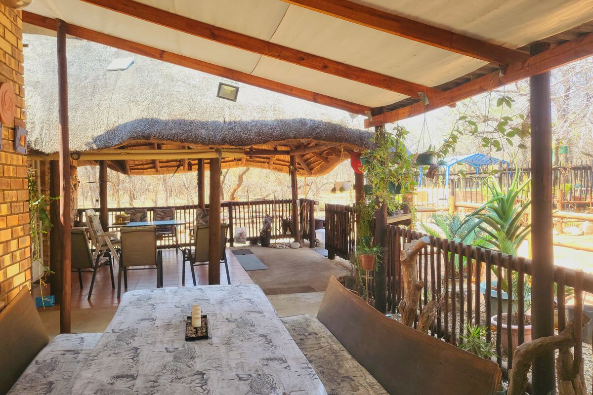 Walking Distance to the River - Photo 3