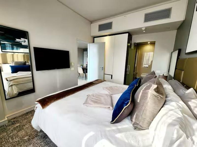 SANDOWN, SANDTON (RENTAL) - Photo 7