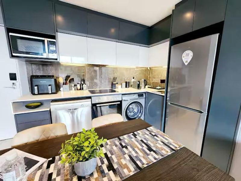 SANDOWN, SANDTON (RENTAL) - Photo 2