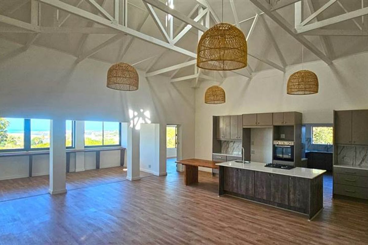 Modern Coastal Living with Flatlet in Stilbaai - Photo 3