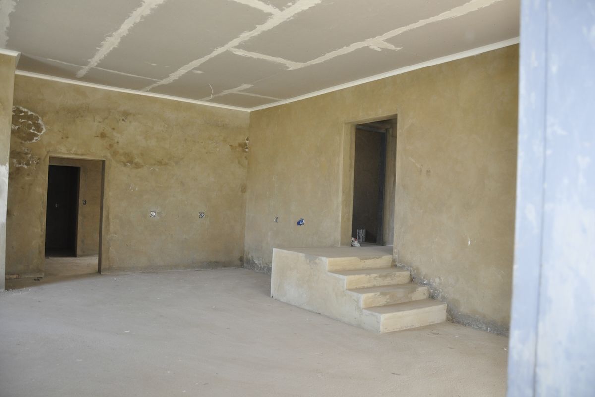 Your Dream Family Home Awaits in Summer view Estate! - Photo 4