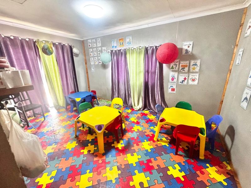 House with Registered Business Rights and Thriving Daycare Facility – Prime Investment Opportunity! - Photo 7
