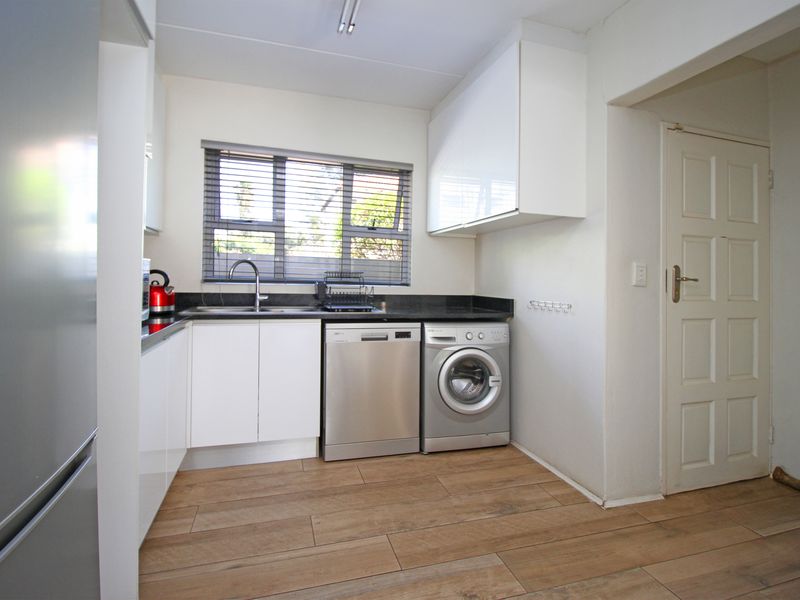 Modern 3-Bed Double Storey in Secure Montreal Estate, Kyalami Hills - Photo 9