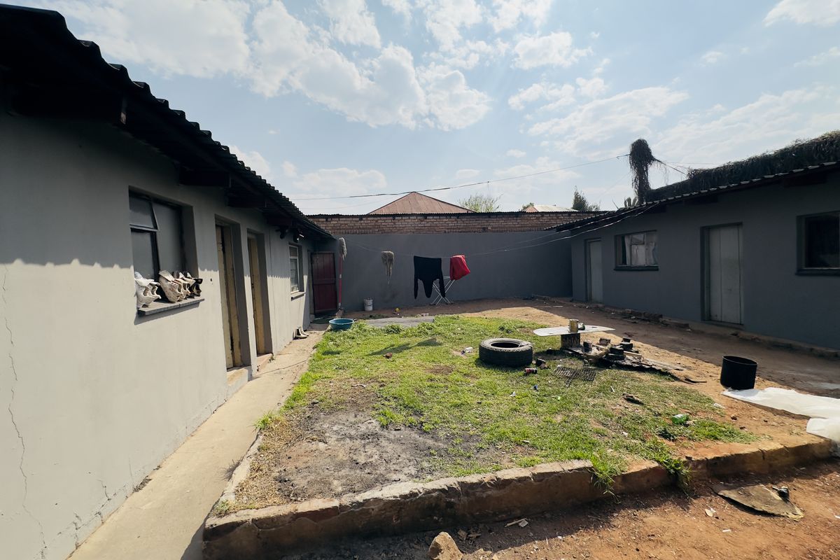 Newly Renovated Property_ Springs Central - Photo 2