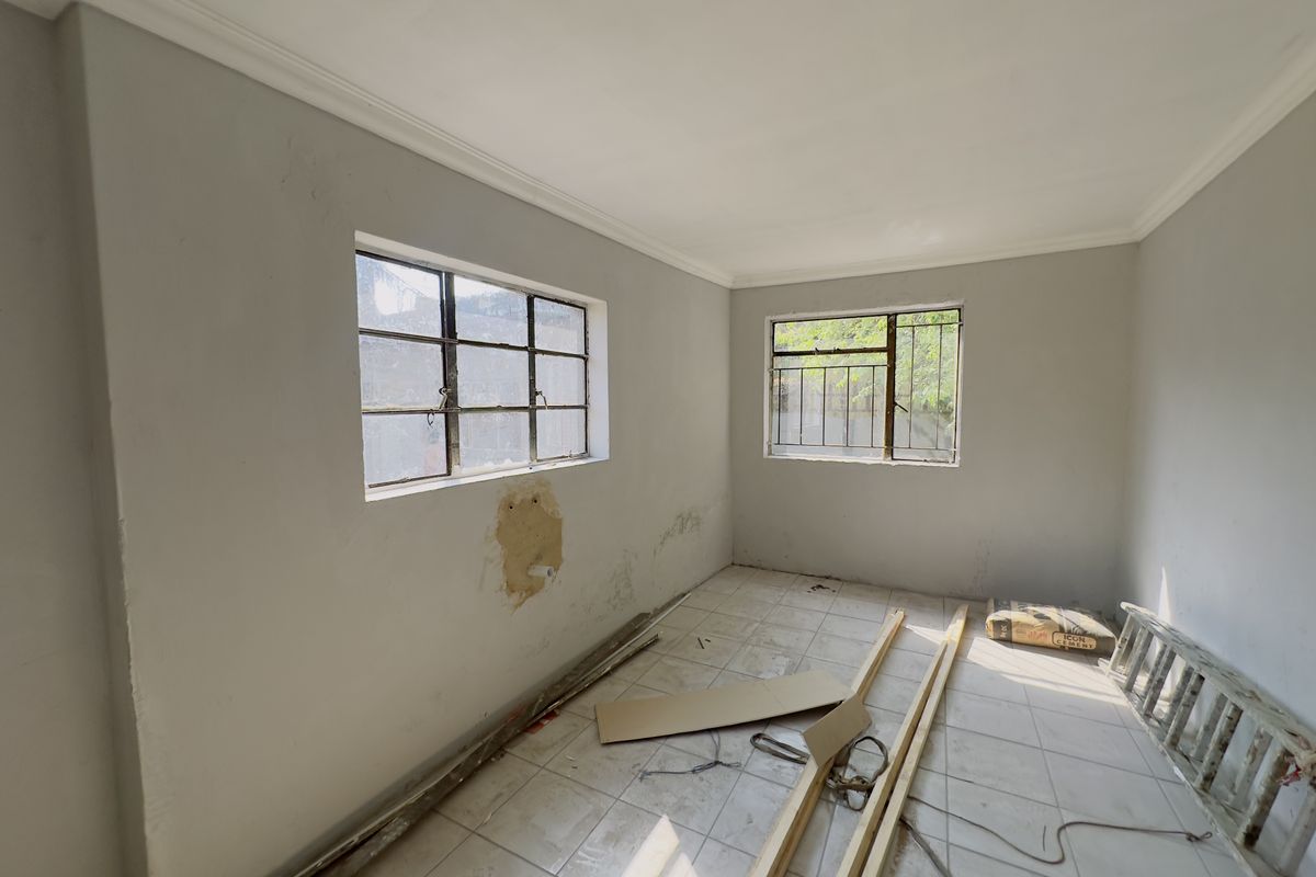 Newly Renovated Property_ Springs Central - Photo 3