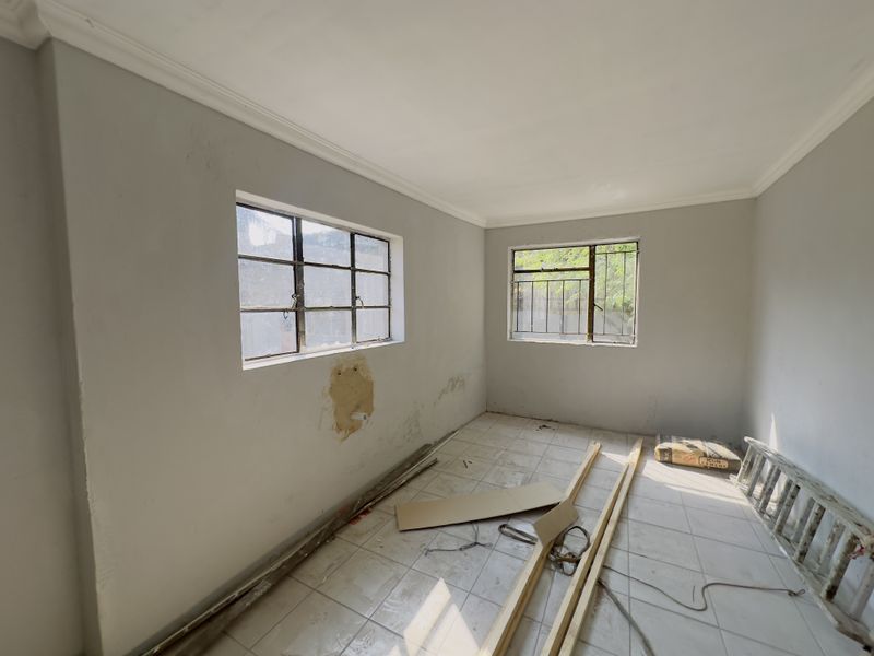 Newly Renovated Property_ Springs Central - Photo 3