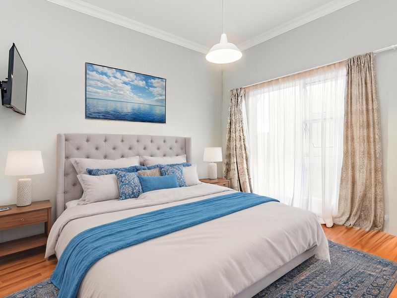 Upmarket living in The Secure Rocklands! - Photo 6