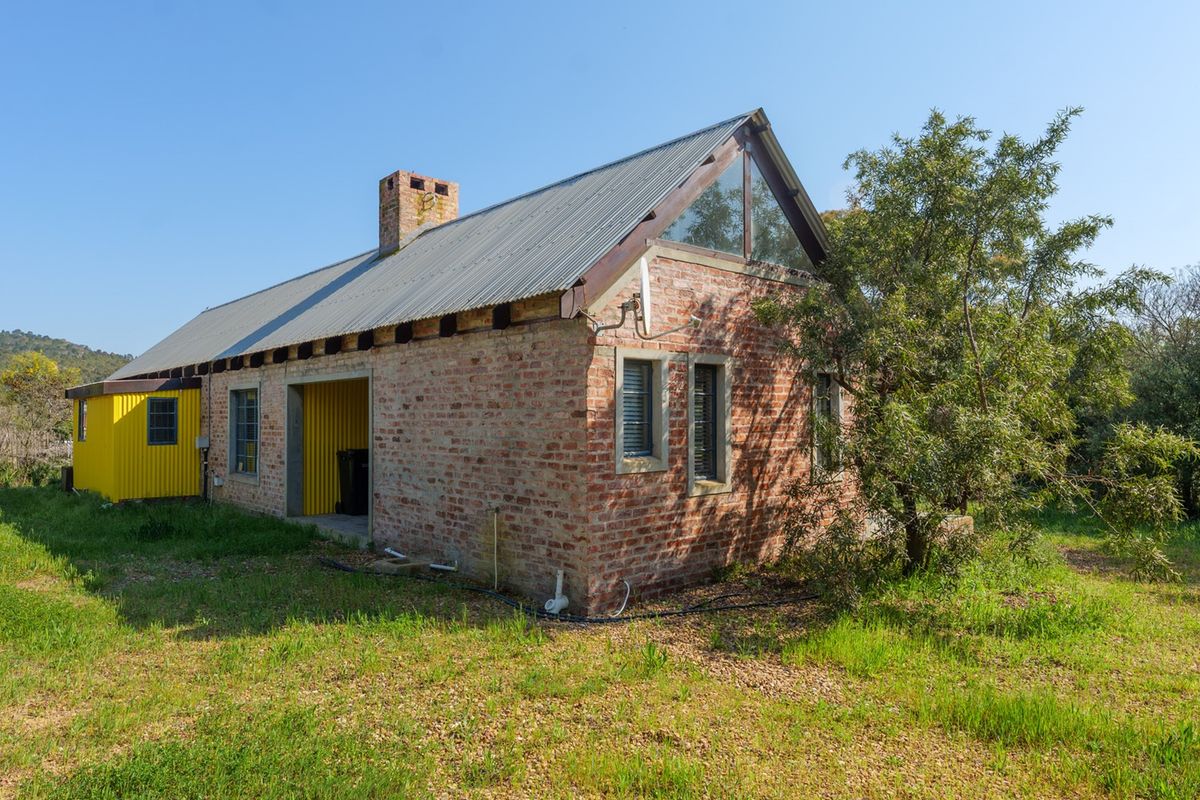 Renovated Industrial-Modern Farmhouse in Napier - Photo 5