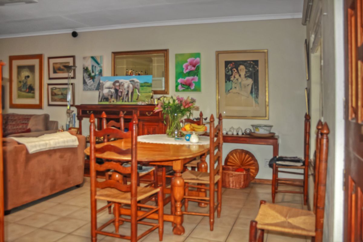 Spacious 2-Bedroom Unit with Double Garage & Solar – R2,599,000 | Merrow Down Country Club - Photo 5