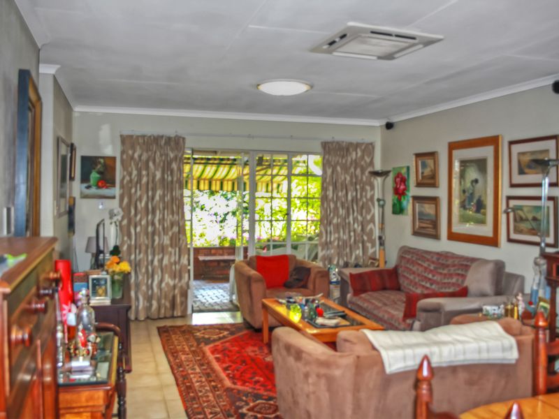Spacious 2-Bedroom Unit with Double Garage & Solar – R2,599,000 | Merrow Down Country Club - Photo 3