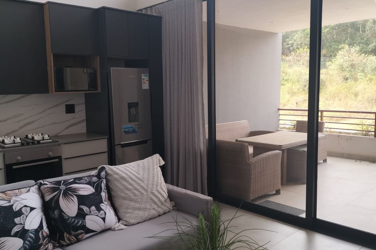 Modern 3-Bedroom Loft-Style Apartment in Zimbali Lakes - Photo 4