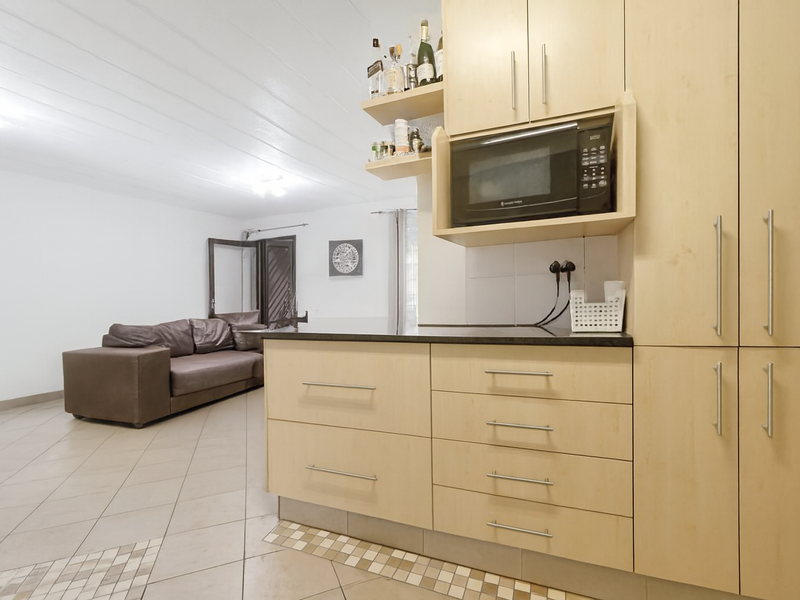 2-Bed, 2-Bath Garden Unit for Sale - Photo 4