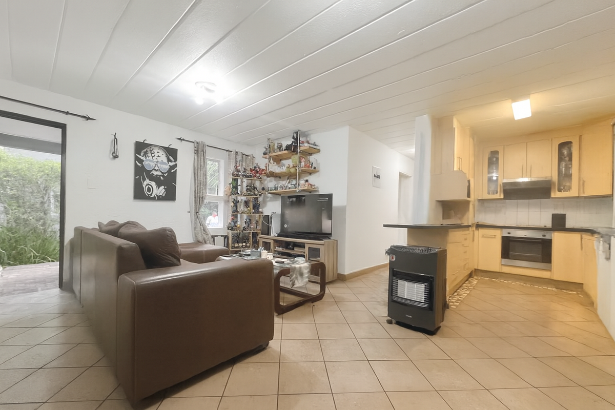 2-Bed, 2-Bath Garden Unit for Sale - Photo 5