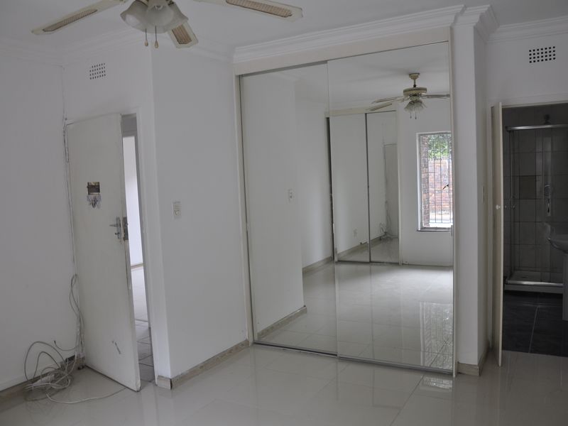 3 Bedroom Townhouse for Sale in Buccleuch - Photo 6