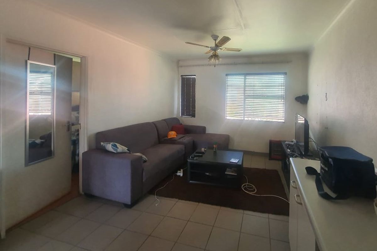 Affordable entry level apartment - Photo 3