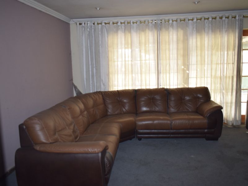 Ideal trucking premise for sale in Kya Sand. - Photo 7
