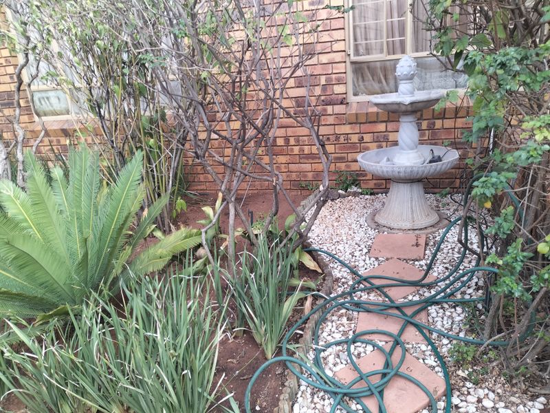 Low-Maintenance Retirement Lifestyle in Amandasig - Photo 2