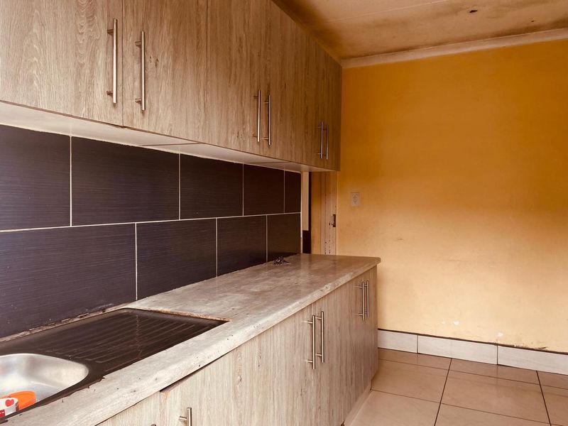 3-Bedroom Home in Prime Location - Photo 4