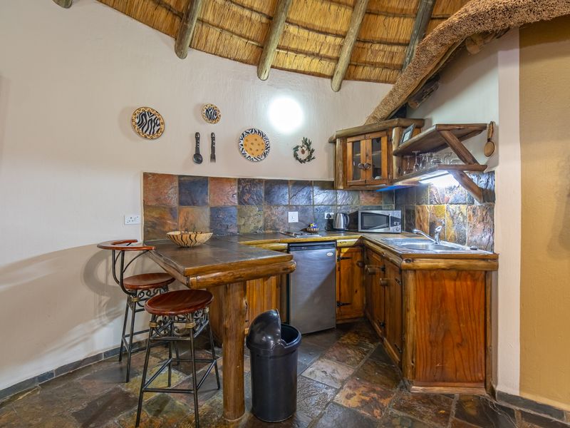 4-Star Lodge for Sale – Chartwell North, Johannnesburg - Photo 9